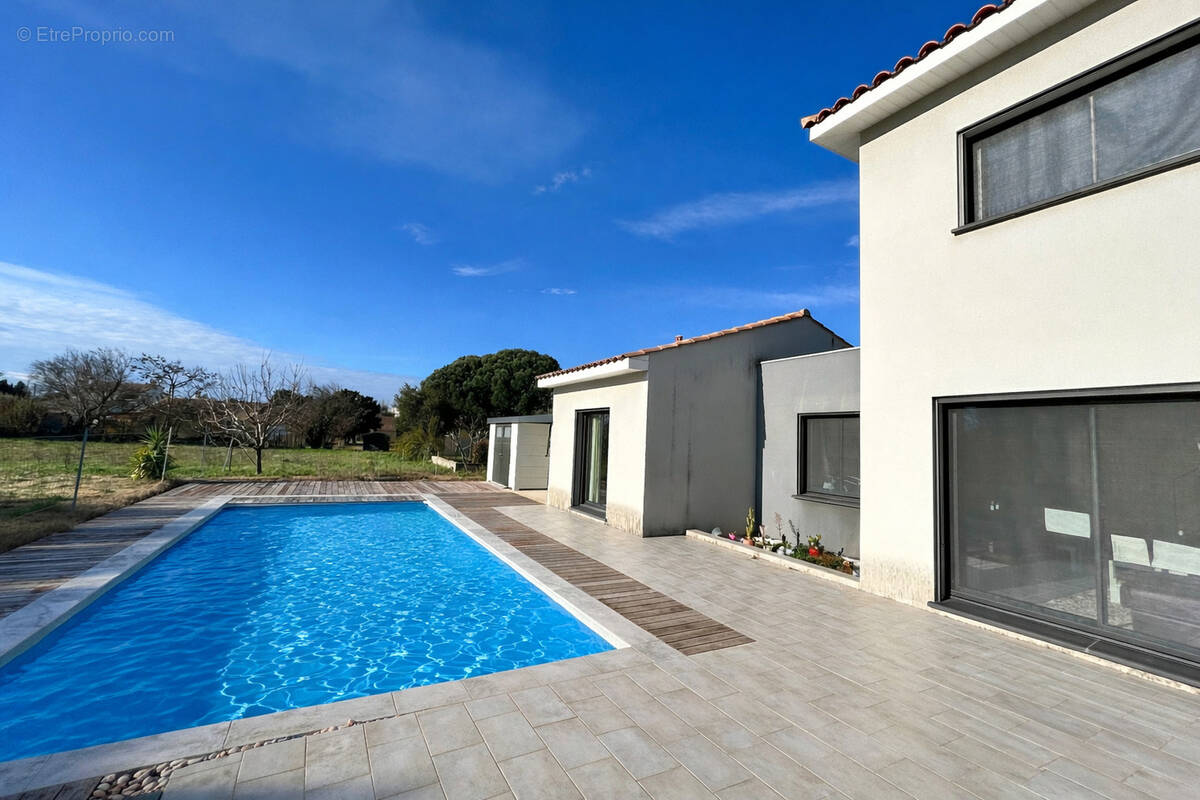 Maison à SAINT-QUENTIN-LA-POTERIE