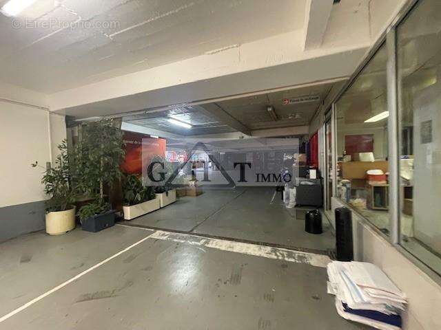 A vendre 1300m2 de locaux à vincennes - photo 2