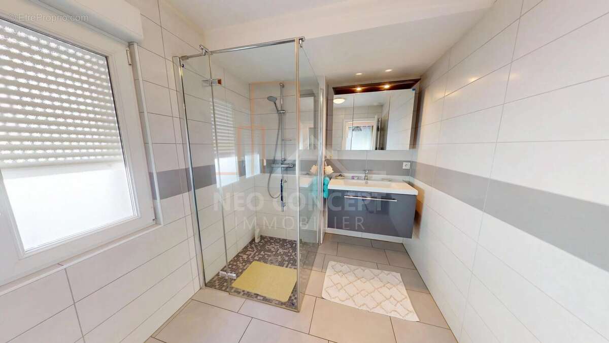 Exceptionnelle propriété de 35 ares avec maison contemporaine de 216 m² - photo 17