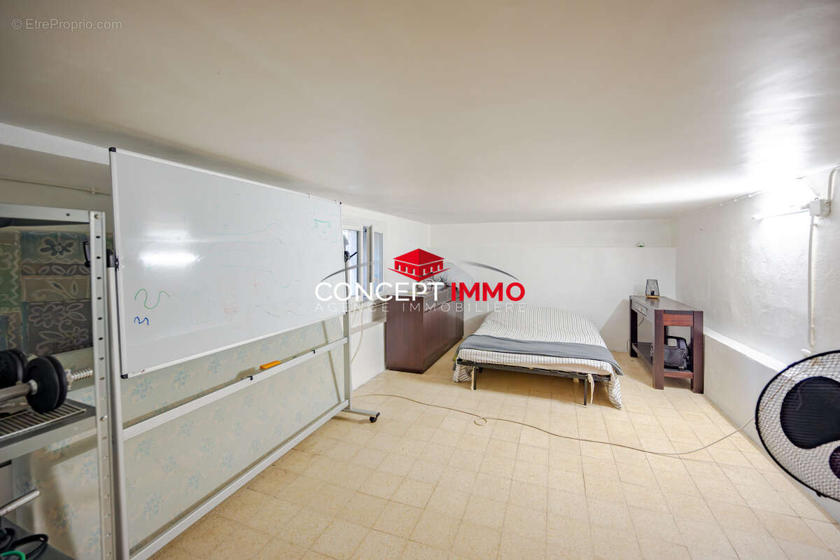 Maison La Valette Nord - photo 18