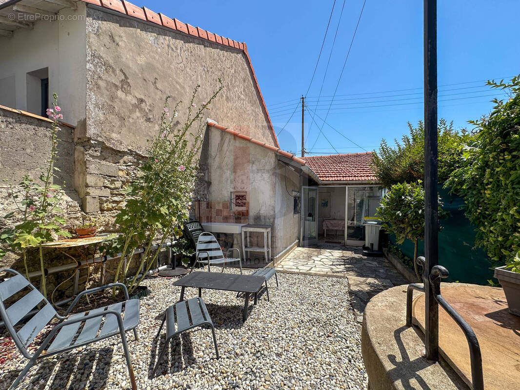 Maison de plain-pied avec jardin - photo 6