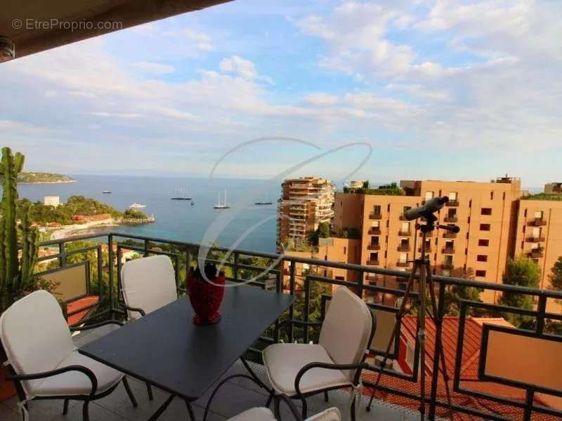 Appartement à BEAUSOLEIL