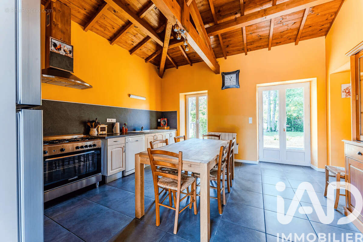 Photo 4 - Maison à SALLES