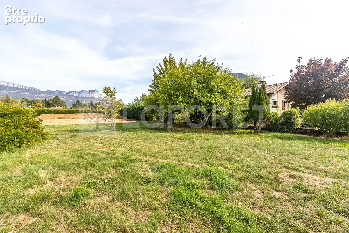 Agence immobiliere laforet - annecy-le-vieux - villa neuve 122,90m² - terrain 591m² - 4 chambres - piscine - garage 21,92m² - re - photo 3