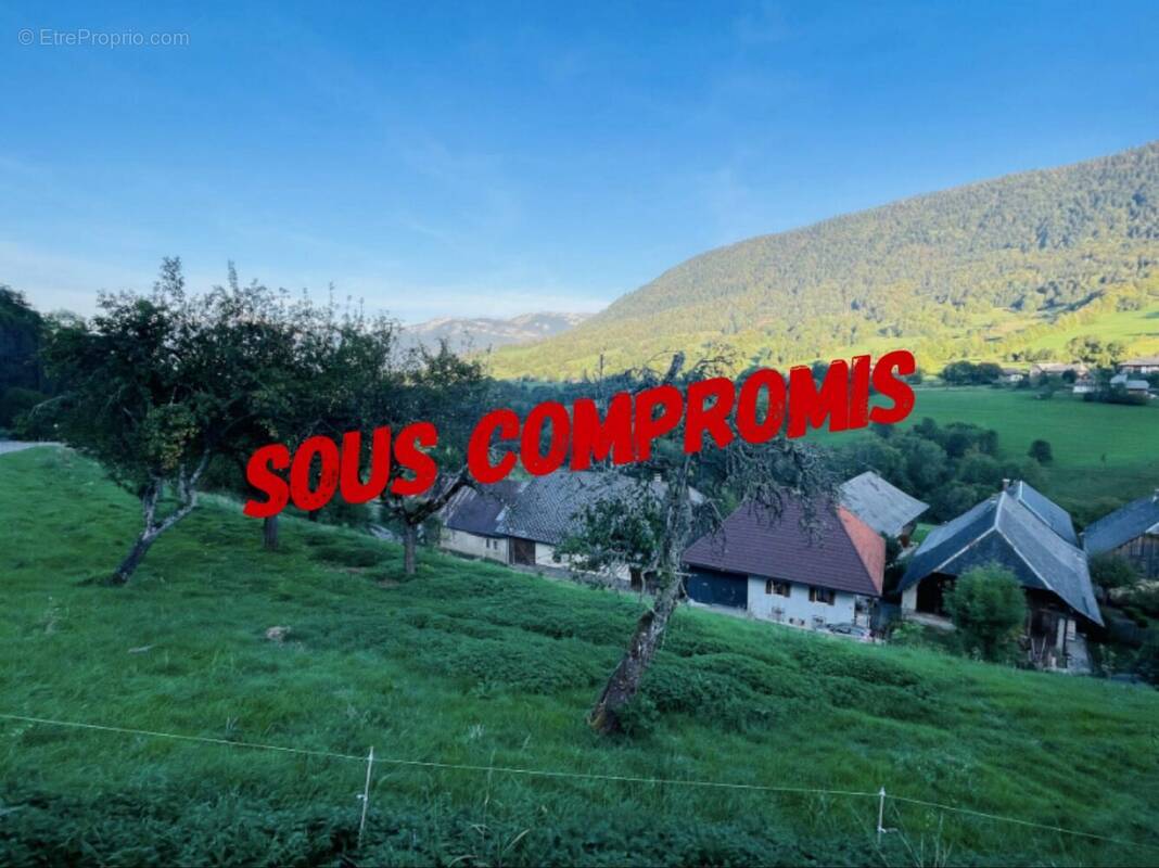 Terrain à SAINT-FRANCOIS-DE-SALES