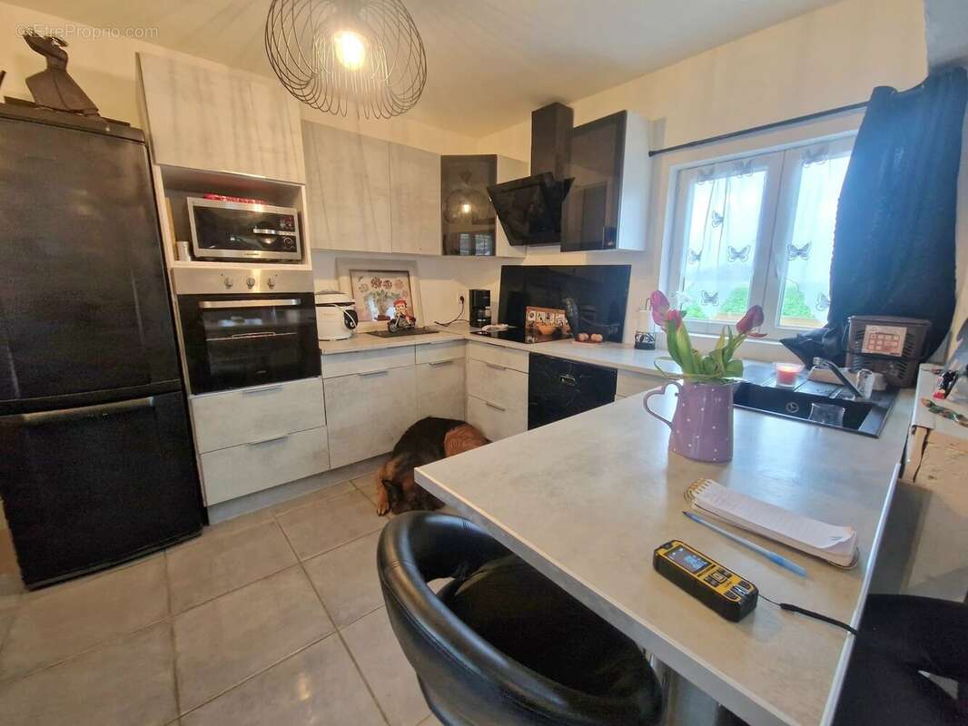 Maison à COURBEPINE