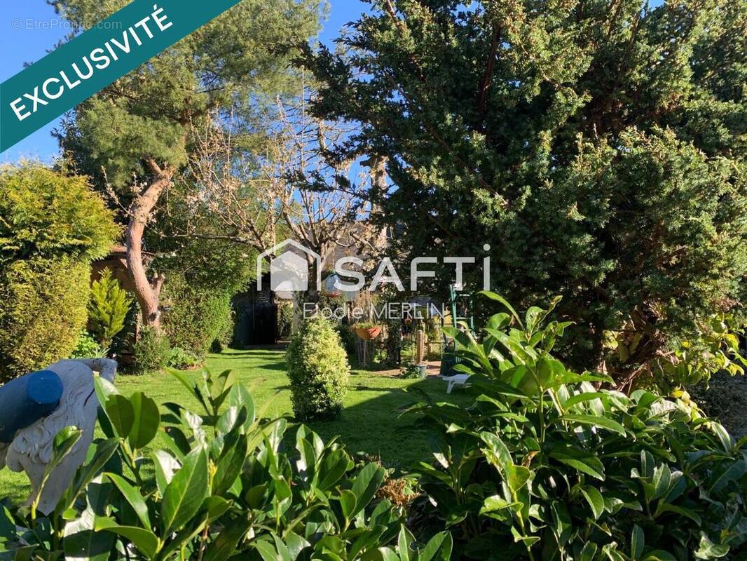 Photo 1 - Maison à ETREPAGNY