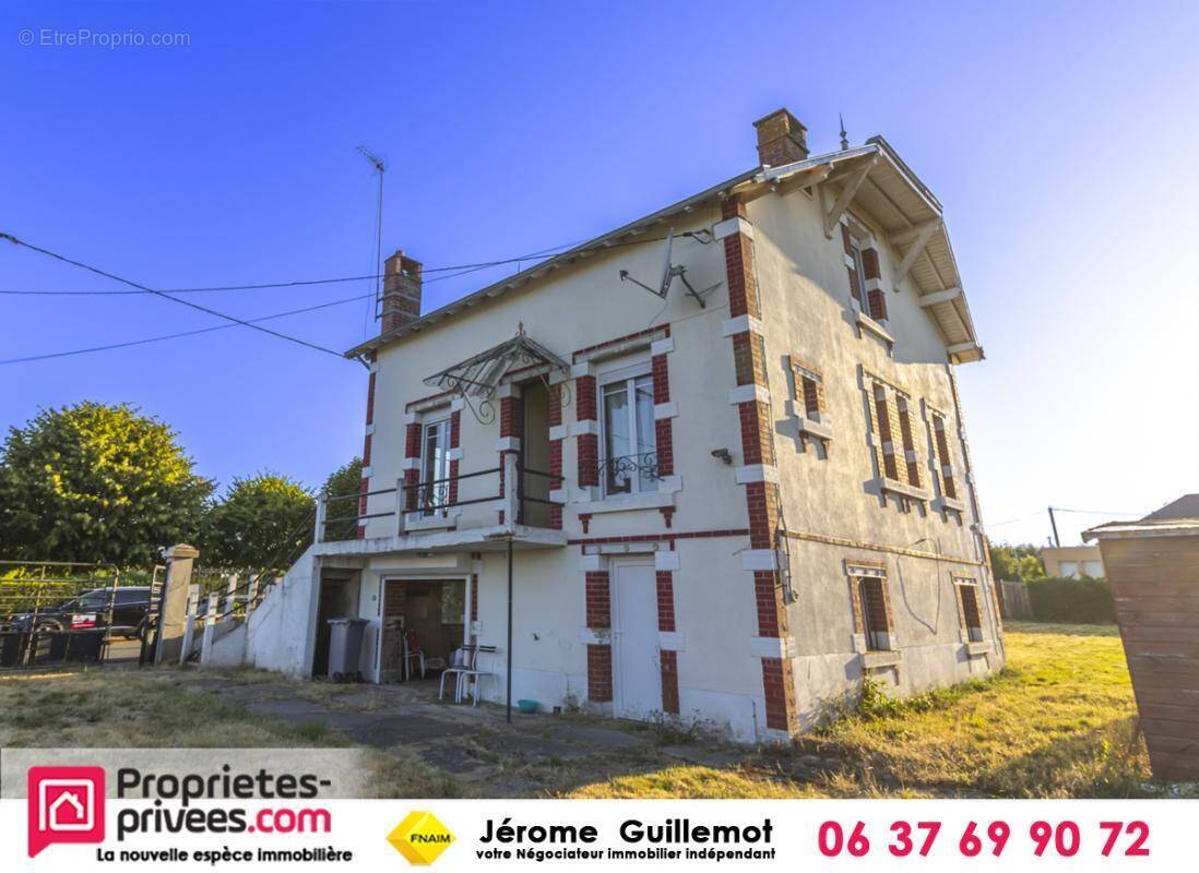 Maison à POULAINES