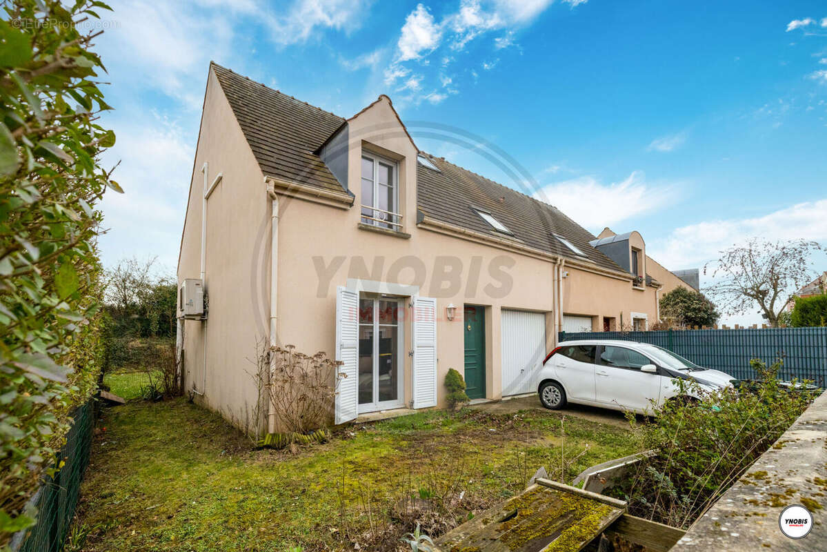 Maison à ECQUEVILLY