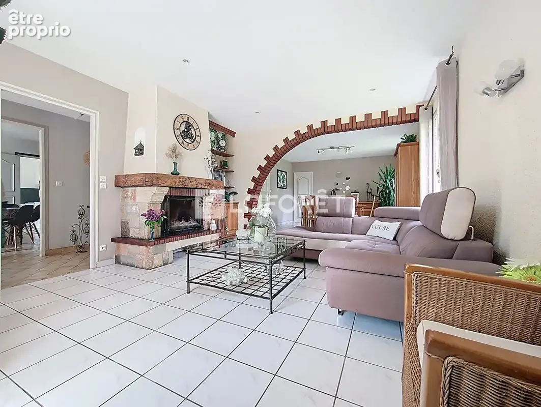 Maison et Granges à réhabiliter sur 2 hectares - photo 7