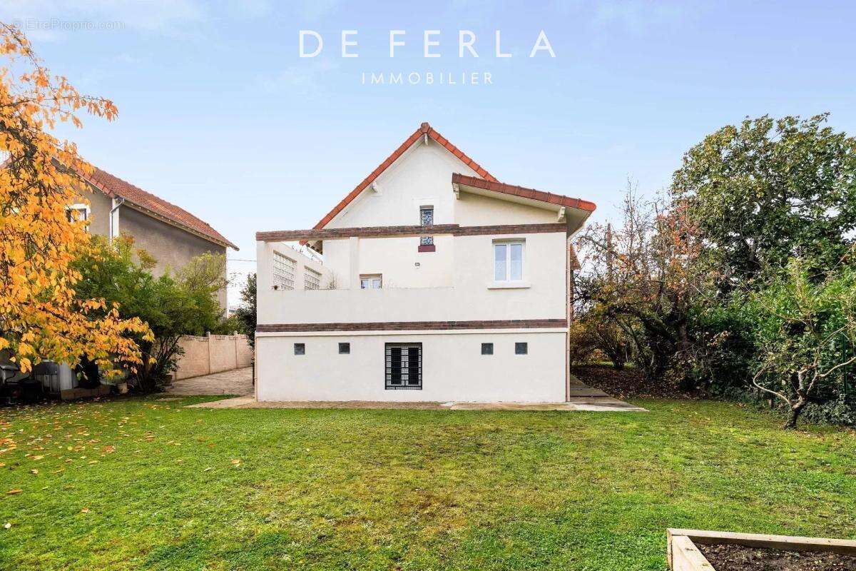 Maison à NEUILLY-SUR-MARNE