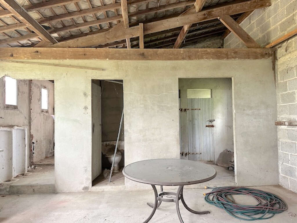 Maison à TESSY-SUR-VIRE