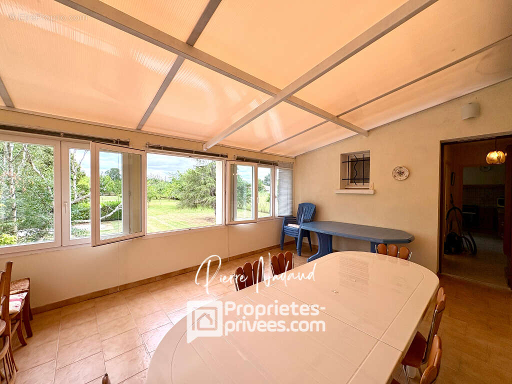 Maison Les Eglisottes Et Chalaures 6 pièces 5 chambres - photo 6