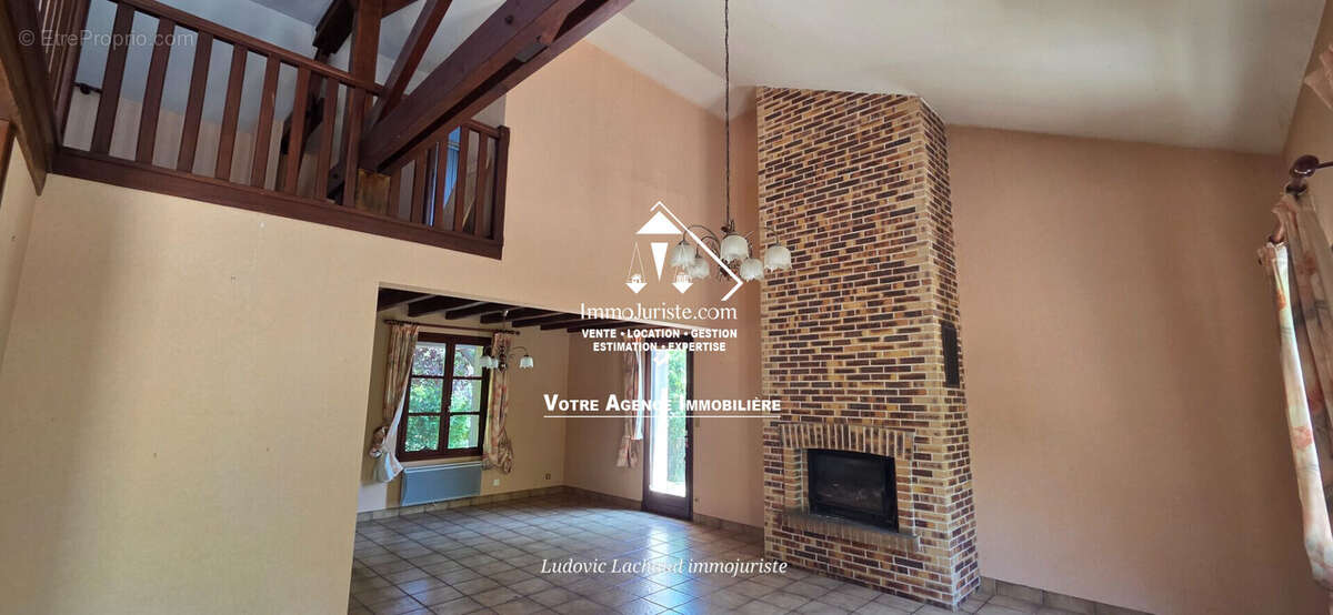 Maison à SAINT-VICTURNIEN