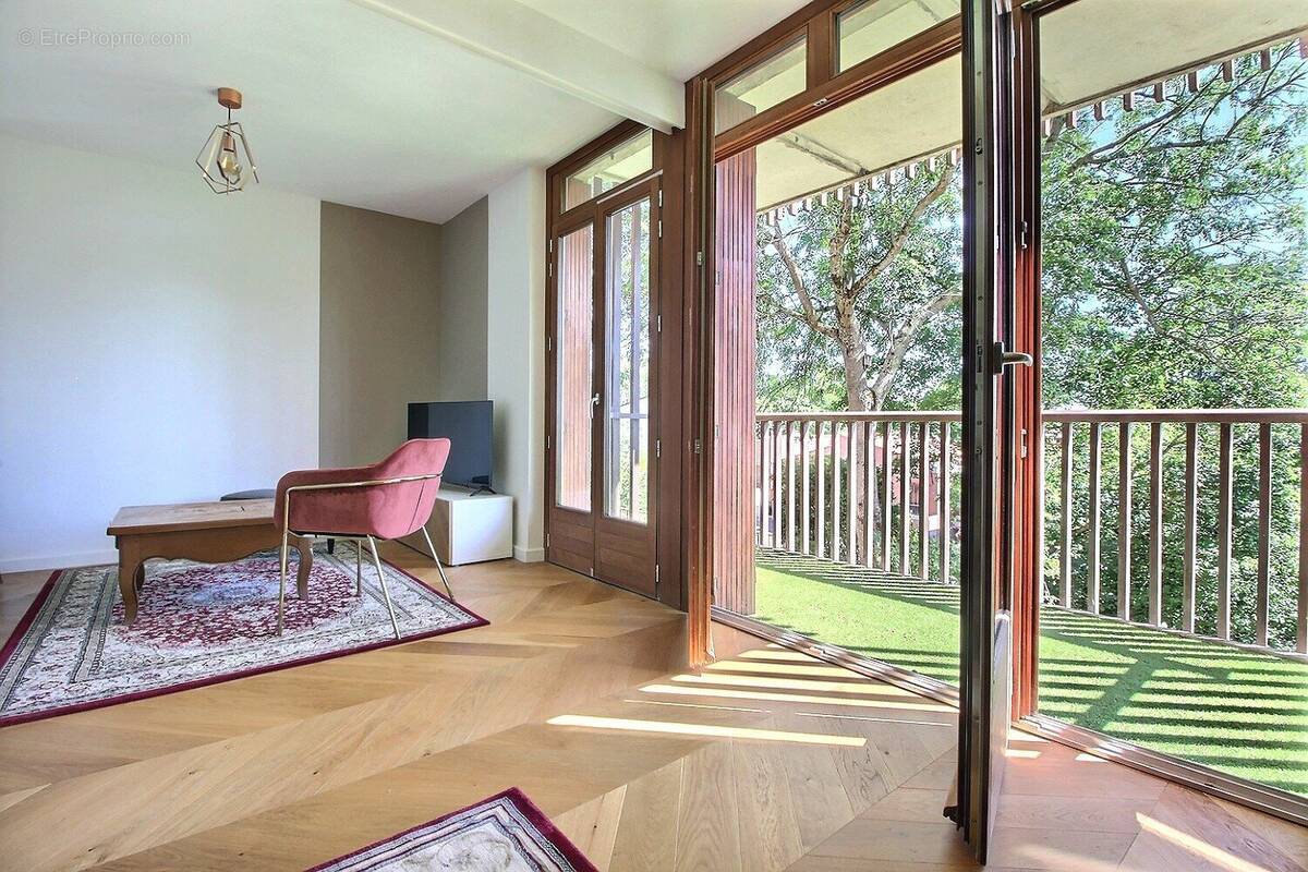 Appartement à RAMONVILLE-SAINT-AGNE