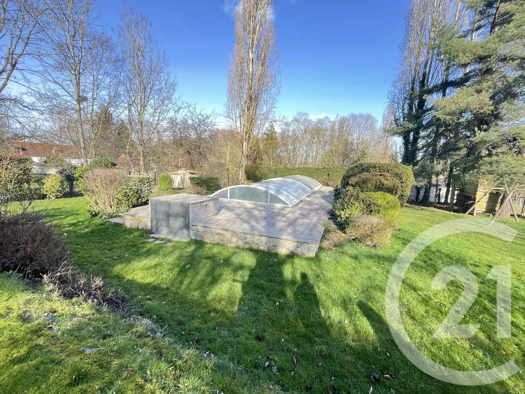 Maison à LA CHAPELLE-REANVILLE