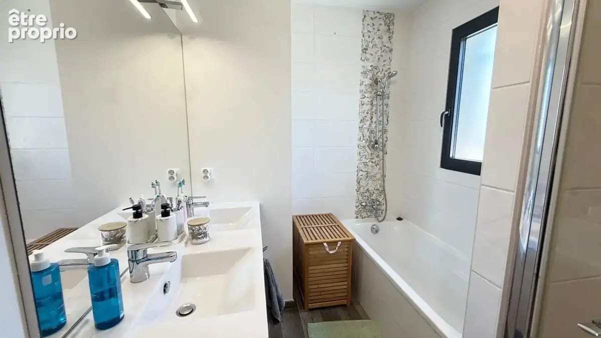 Maison à vendre 4 pièces CEYRESTE (13) - photo 3