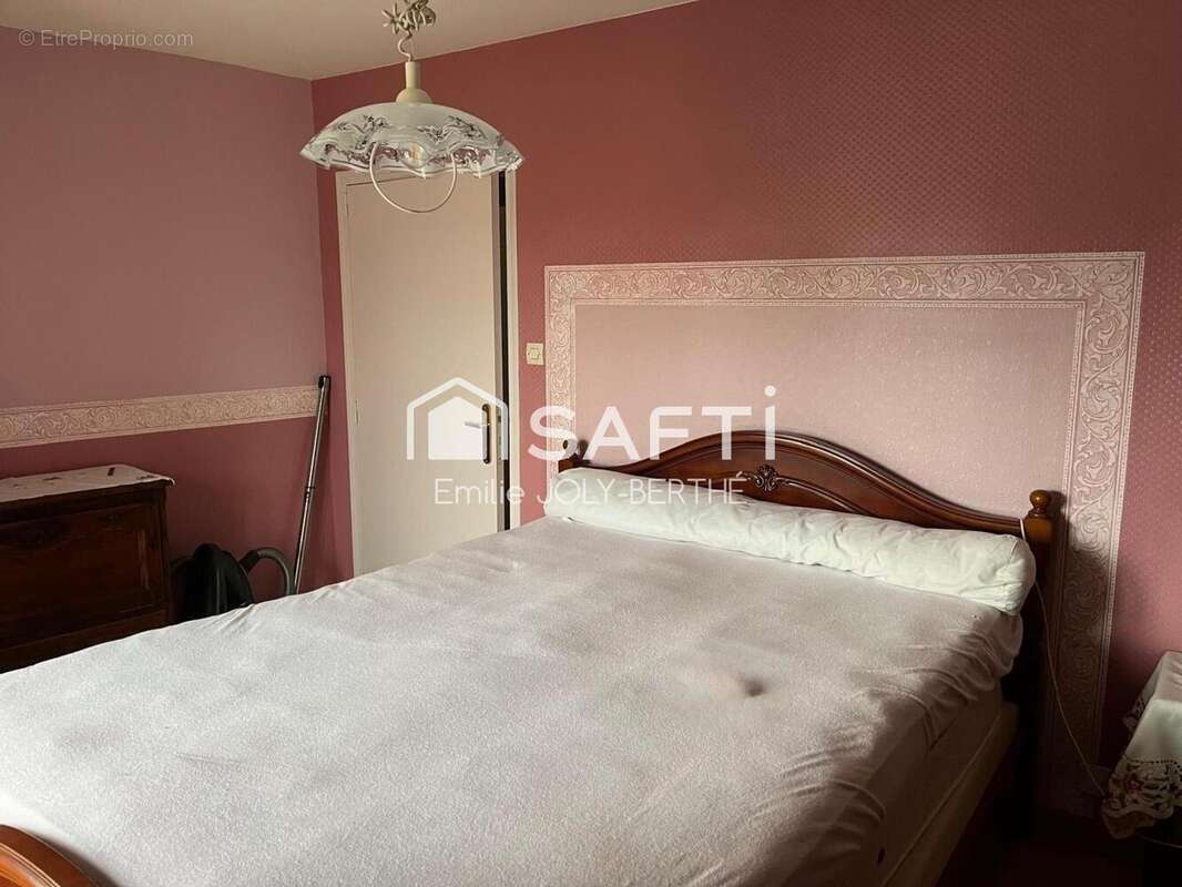 Photo 8 - Maison à SAULGES