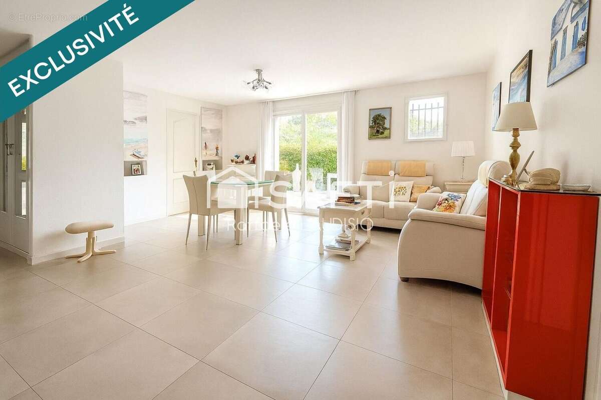 Photo 6 - Maison à FREJUS