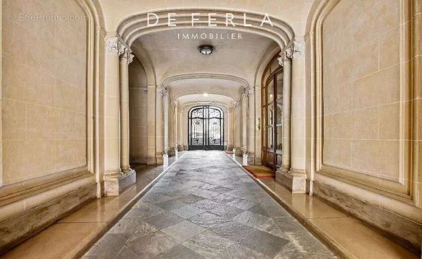 Bureaux avec commercialité - Paris XVIème - photo 2