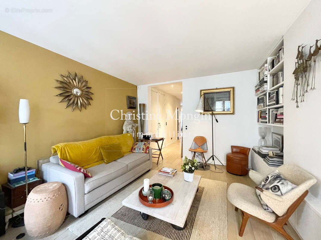 Appartement à NEUILLY-SUR-SEINE