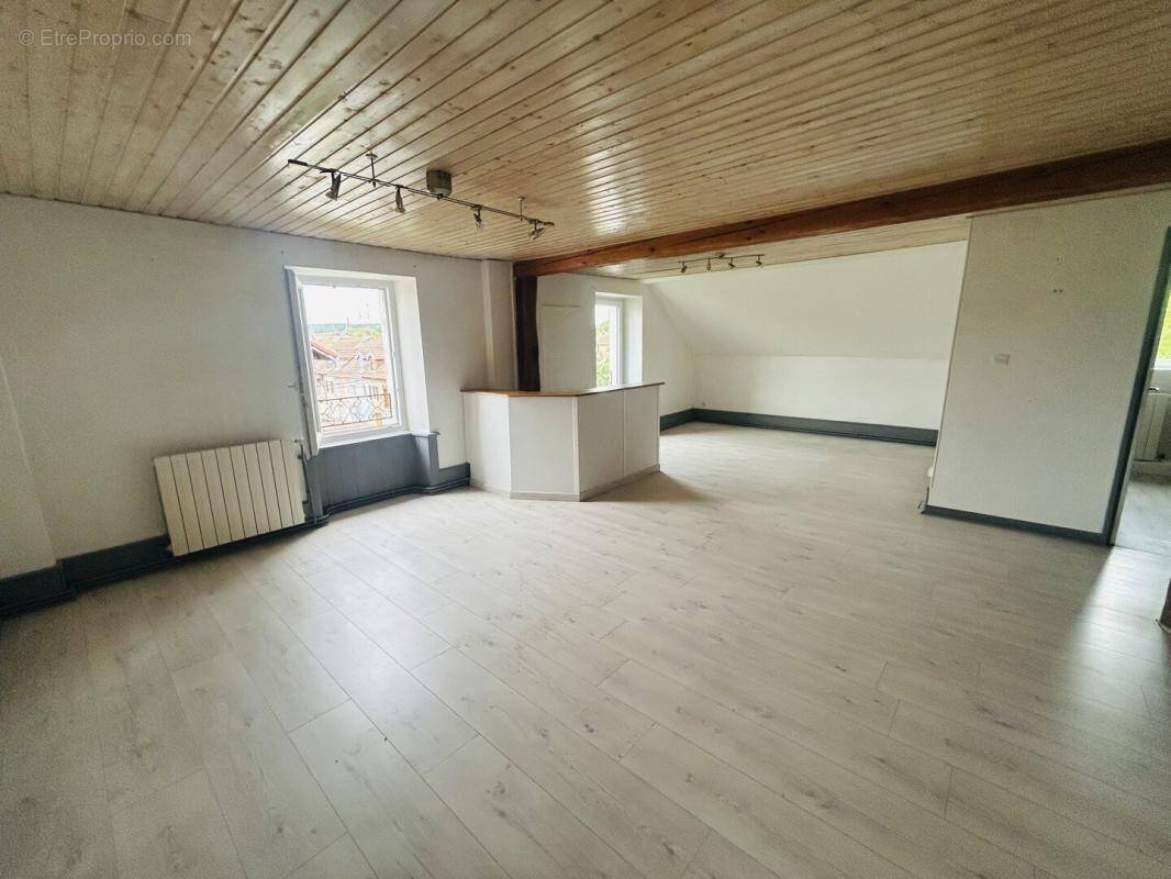 Appartement à VALENTIGNEY