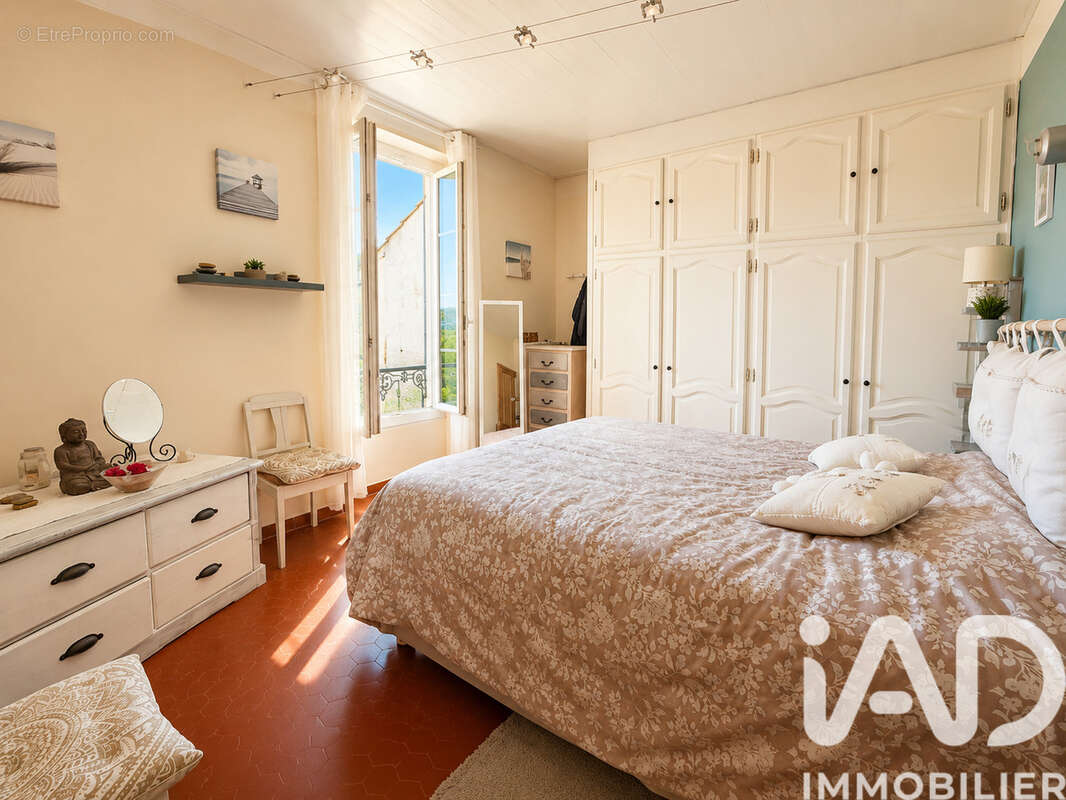 Maison 162 m² à Malemort-Du-Comtat  - photo 7