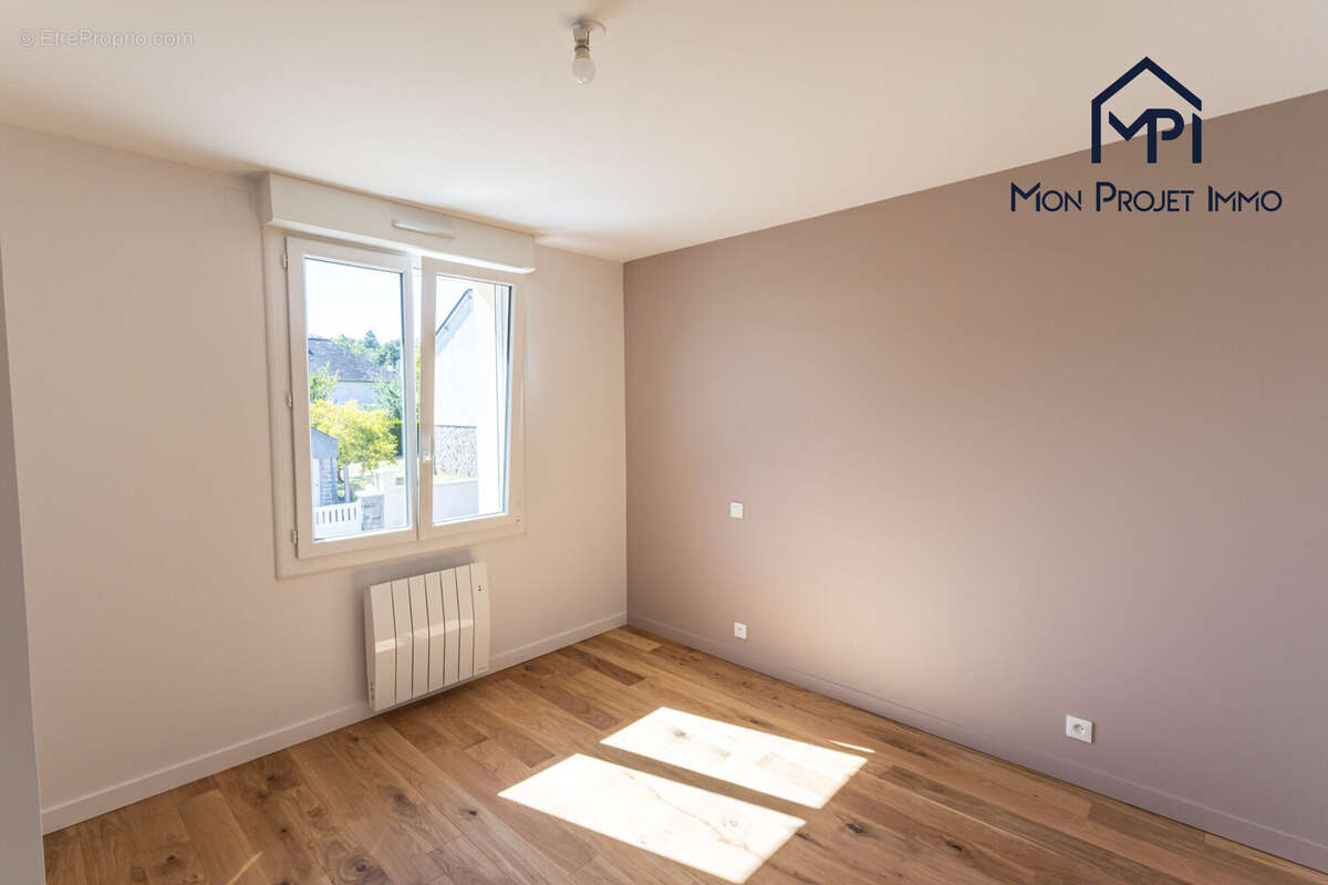 Maison 83 m² à Laval  - photo 6