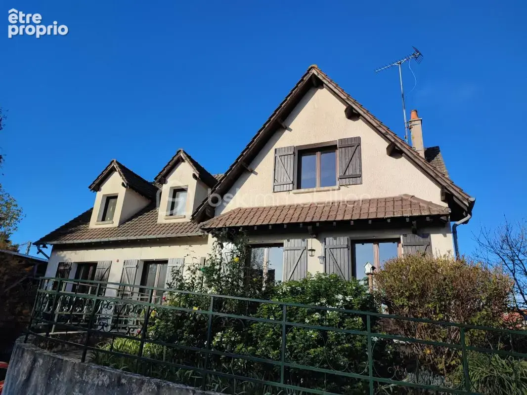 Maison à VILLENEUVE-L'ARCHEVEQUE