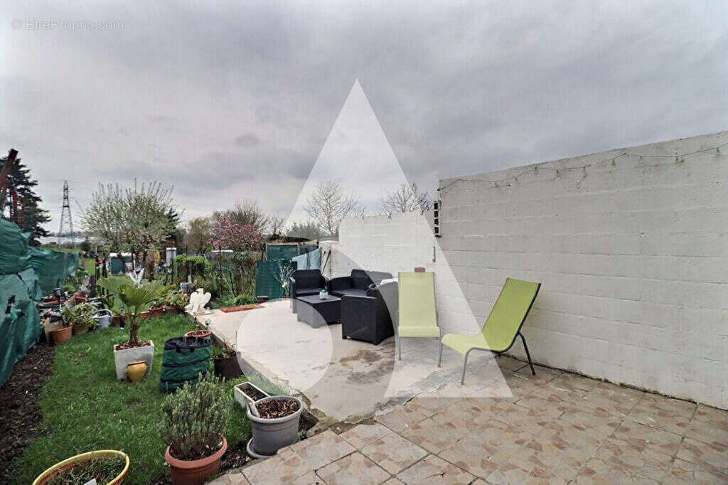 Maison à PETITE-FORET