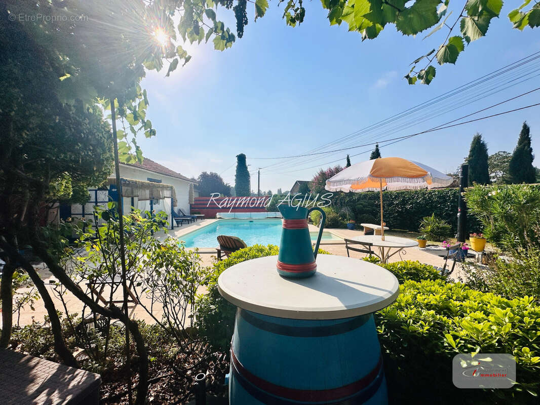 Charmante longère de vigneron avec studio, piscine et séchoir traditionnel - photo 36