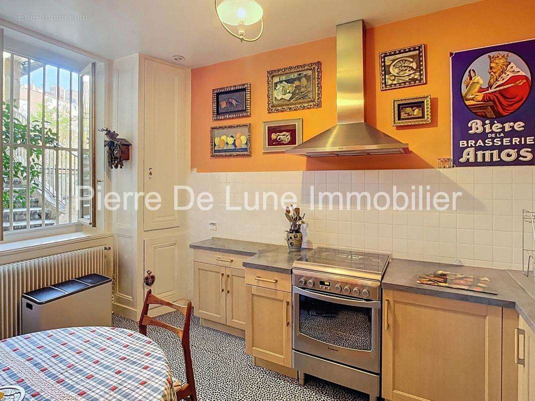 Appartement à LYON-1E