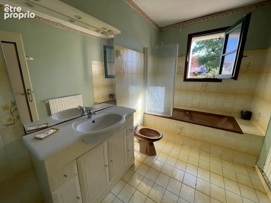 SAINT-LYPHARD   Maison 2 chambres avec terrain de 560 m2 et dépendance - photo 6