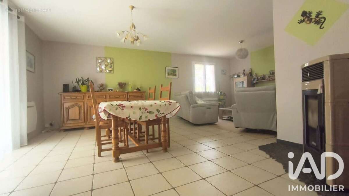 Maison 127 m² à Veyrins-Thuellin  - photo 8