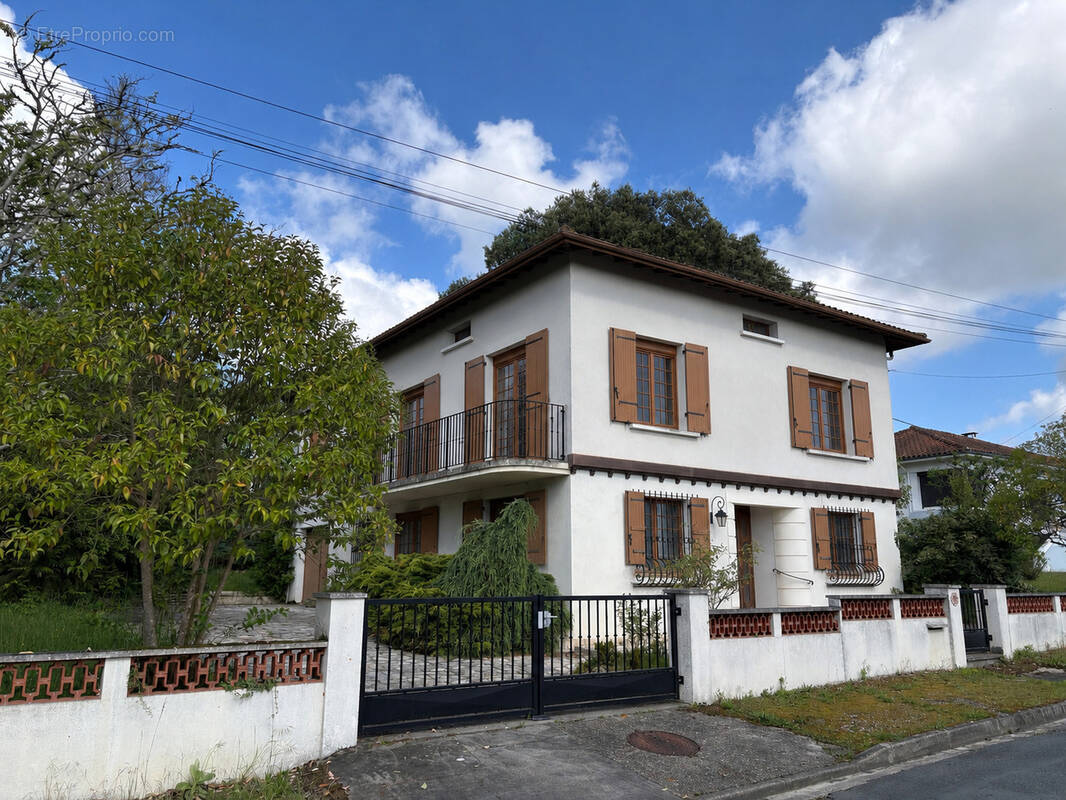 Maison à BAZAS