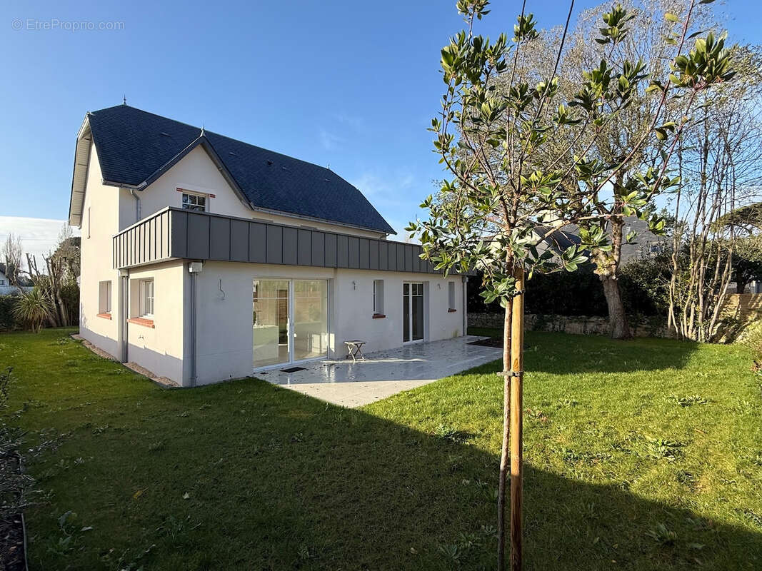 Maison à LE POULIGUEN