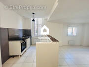 Appartement à MARSEILLE-5E