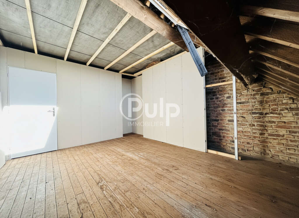 Maison mitoyenne partiellement rénovée - 122 m² - 4 chambres - Inchy-en-Artois - photo 10