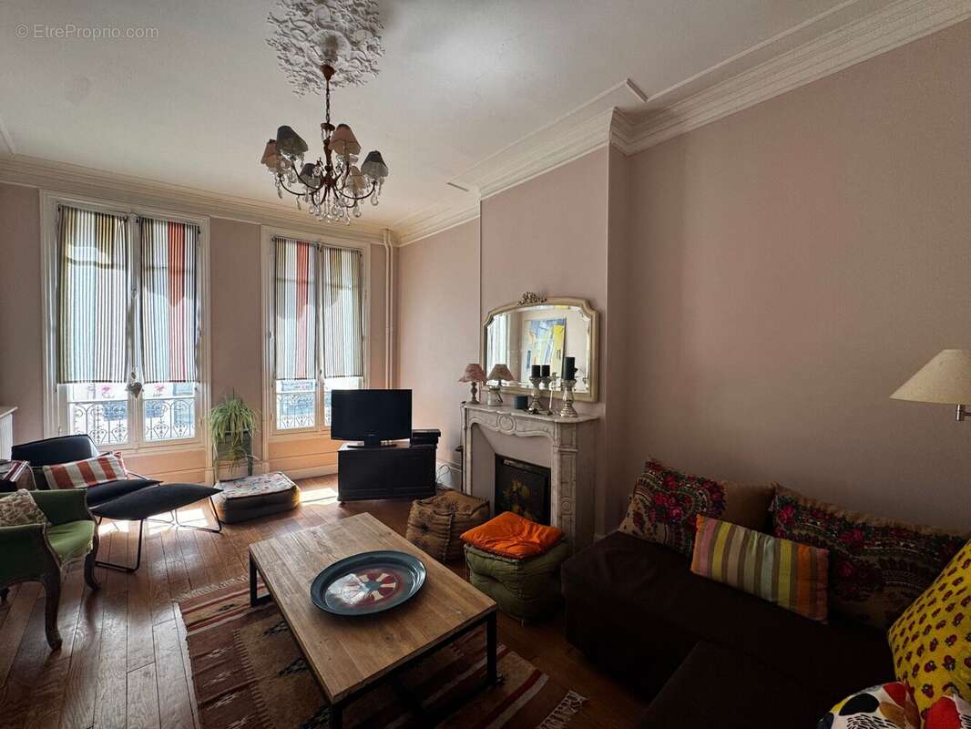 Maison à FONTAINEBLEAU