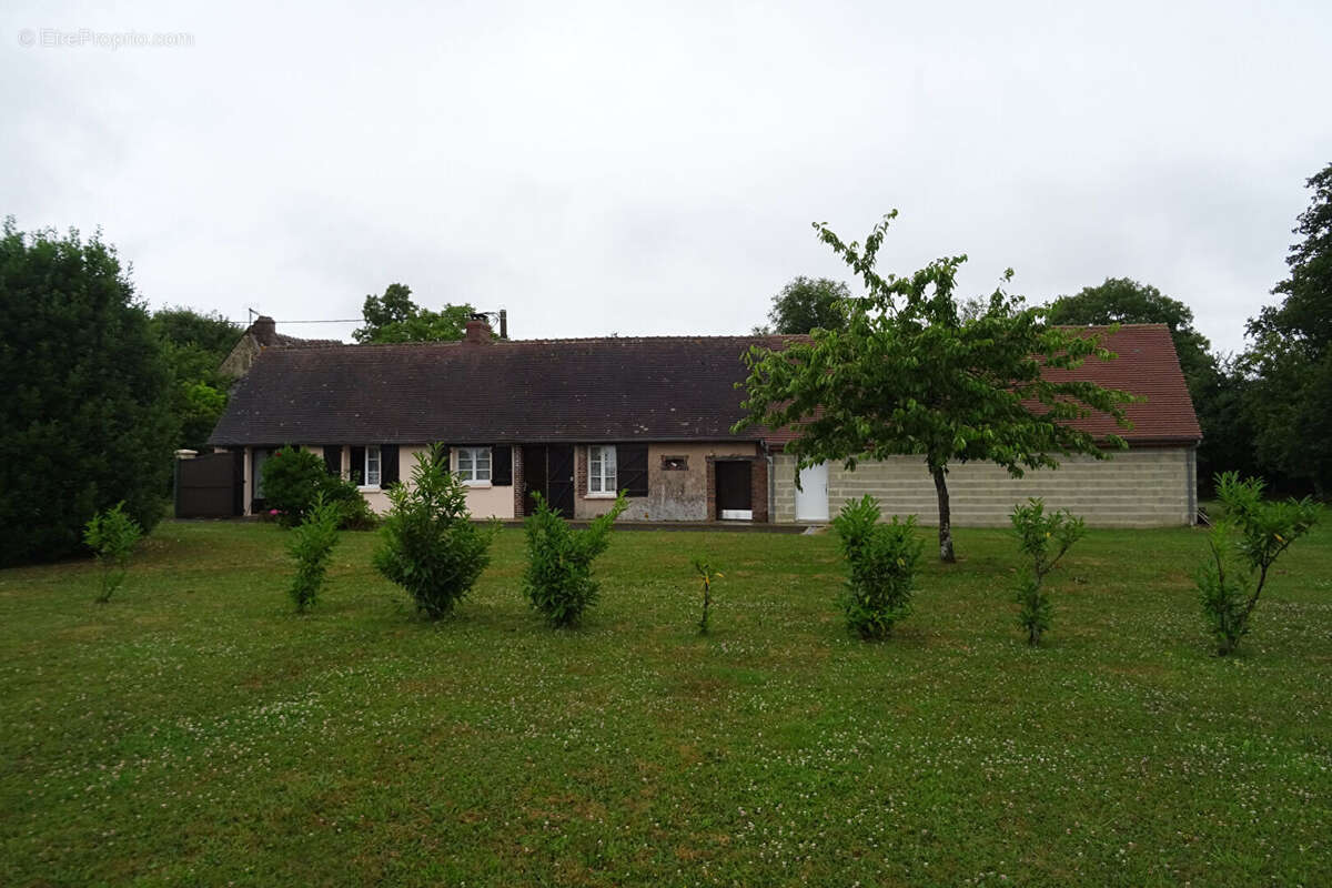 Maison à AUTHON-DU-PERCHE