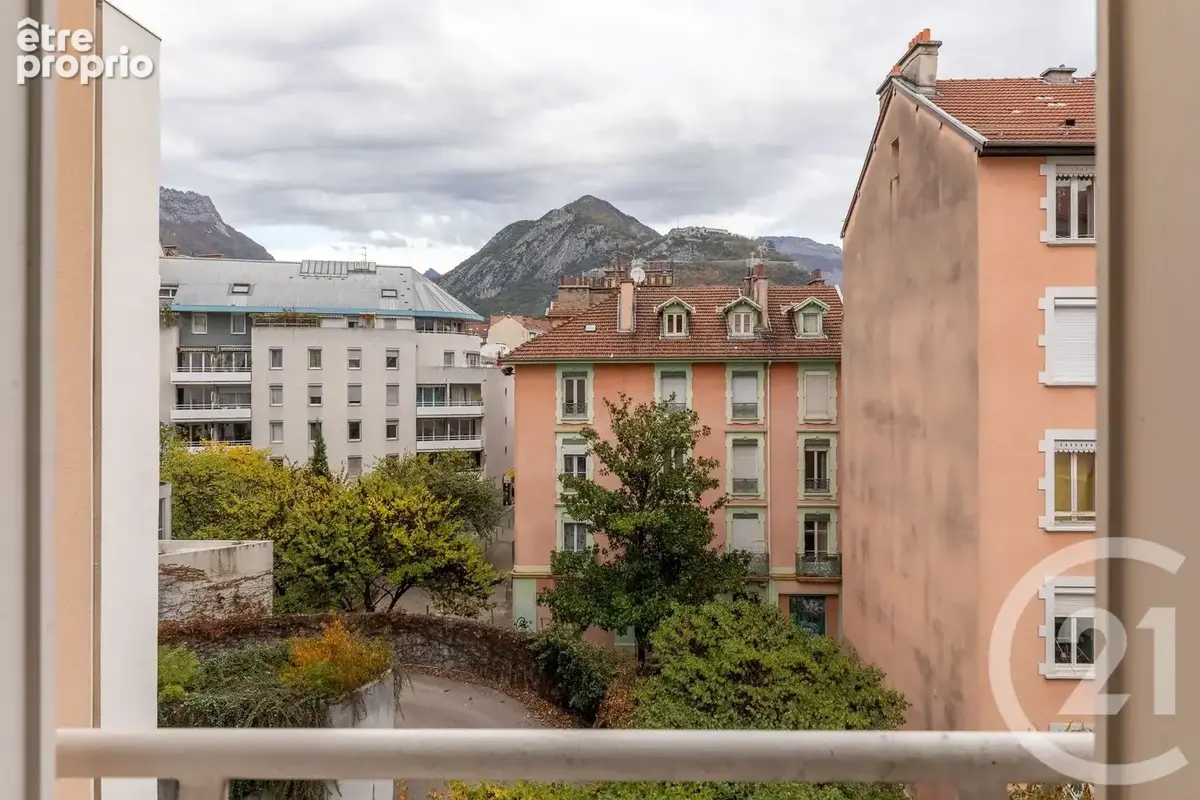 Appartement 3 pièces 45 m² à vendre à Grenoble (38000) - photo 11