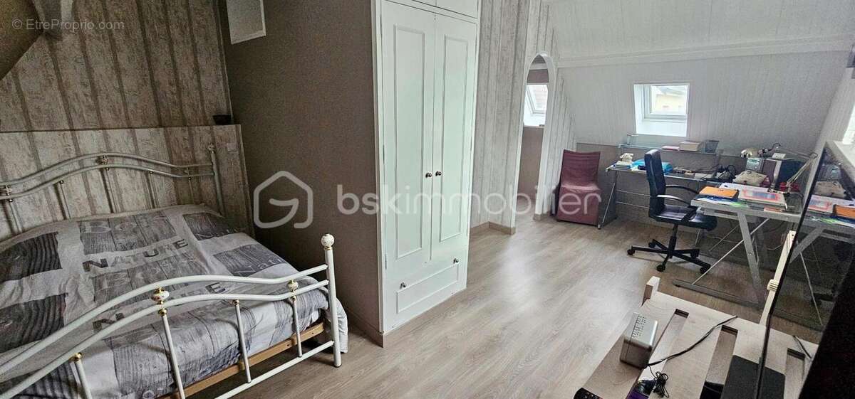 Maison à MONDEVILLE