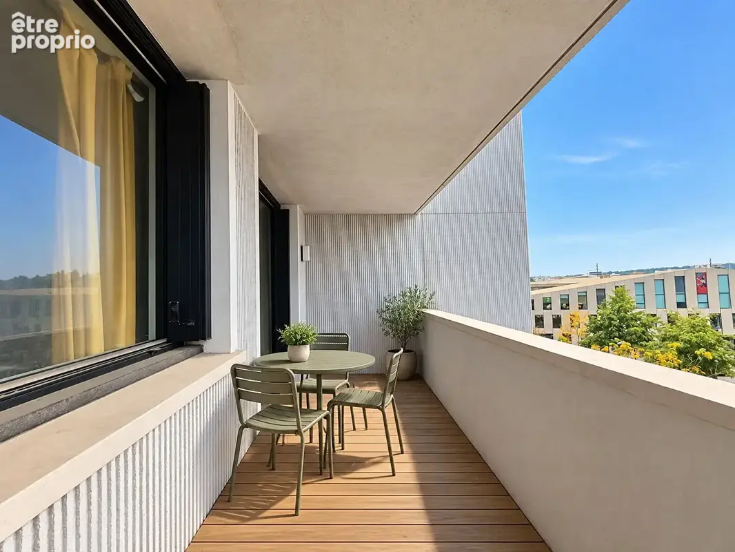 À VENDRE - Appartement T3 avec balcon et parking - Bordeaux Bassins à Flot - photo 1