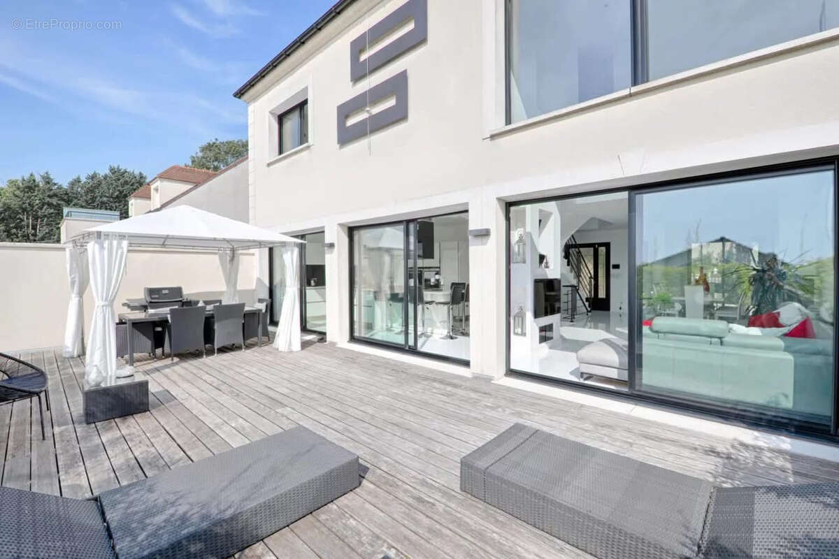 Maison à ORMESSON-SUR-MARNE