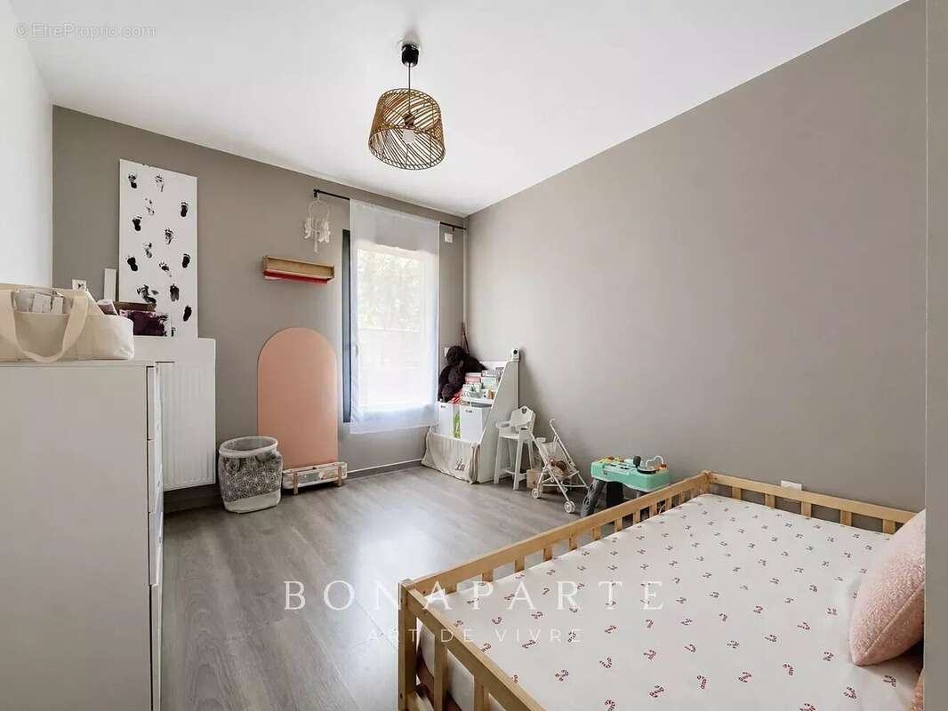 ORNEX – Appartement récent avec terrasse et jardin privatif - photo 7
