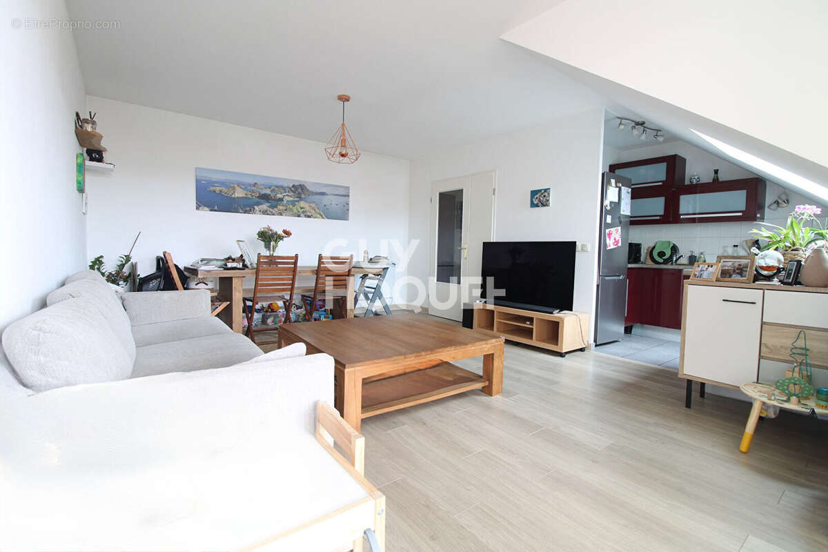 Appartement à BRIE-COMTE-ROBERT