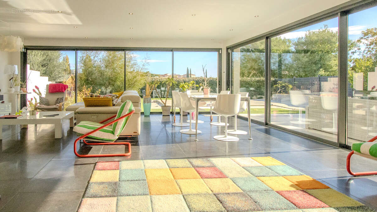 Maison à LA LONDE-LES-MAURES