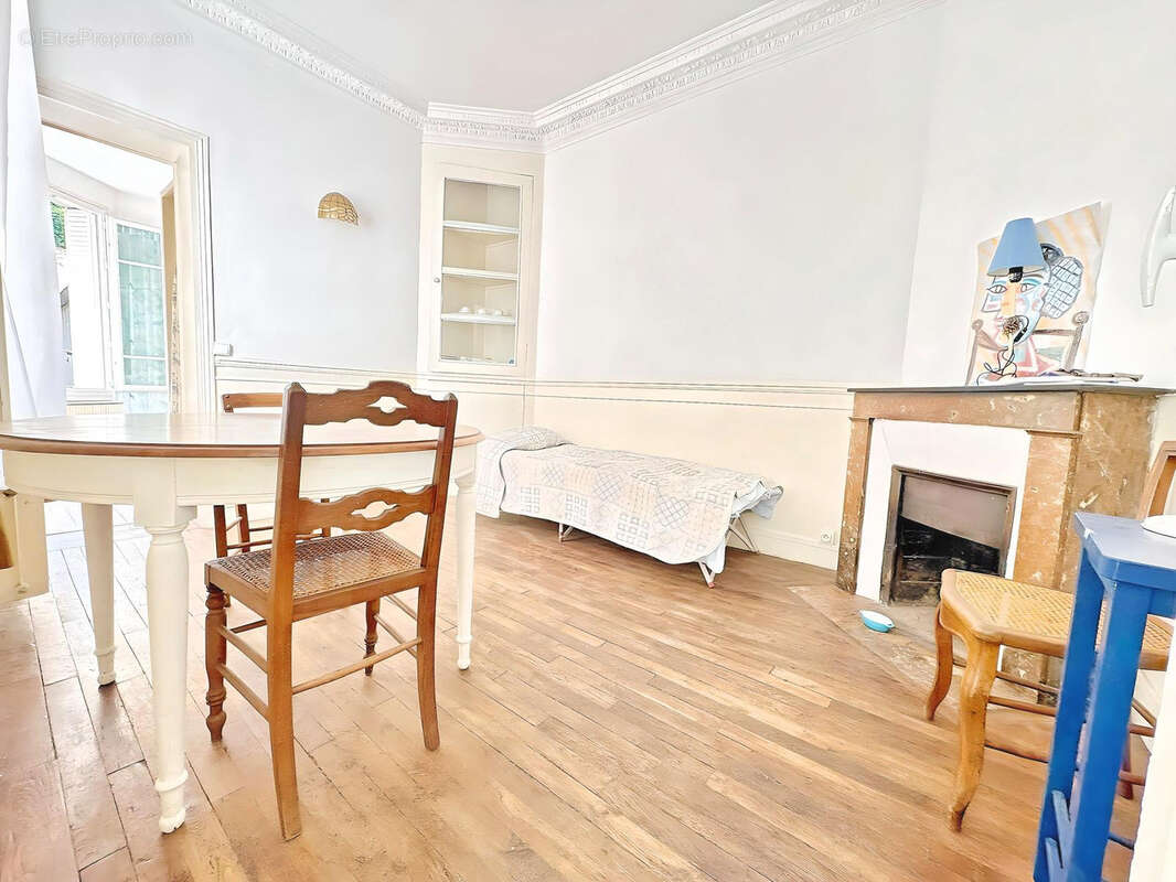 Appartement à PARIS-12E