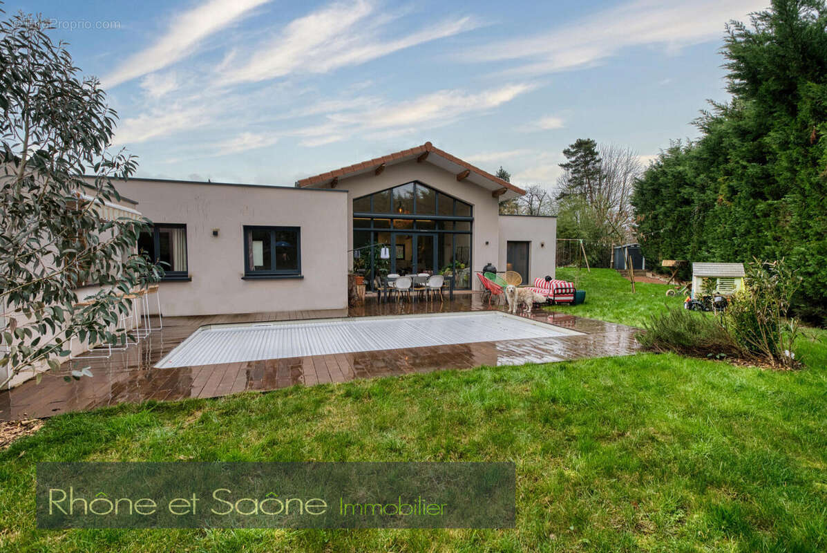 Photo 3 - Maison à LA TOUR-DE-SALVAGNY