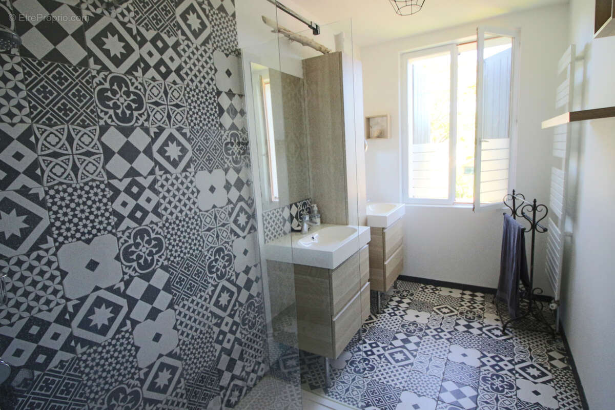 Maison à PUY-L'EVEQUE